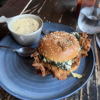 Dovetail - Tonight's special- fried chicken sandwich with jalapeño cheese grits - Southern Near Me - Macon, Georgia Dovetail - Tonight's special- fried chicken sandwich with jalapeño cheese grits - Southern Near Me - Macon, Georgia