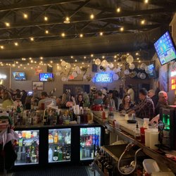 Forrest Roots Bar, Grill & Bottle Shop