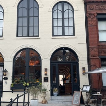Arco Cocktail Lounge - Lounges Near Me - Savannah, Georgia