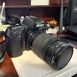 Central Camera Company - Nikon. 70 w/28/80 lense excellent condition (make me an offer)