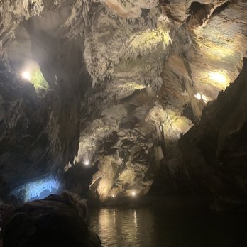 Penn's Cave & Wildlife Park - Historical Tours Near Me - Centre Hall, Pennsylvania Penn's Cave & Wildlife Park - Historical Tours Near Me - Centre Hall, Pennsylvania