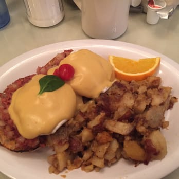The Parkside Cafe - Eggs Benedict - Cafes Near Me - Bristol, Connecticut The Parkside Cafe - Eggs Benedict - Cafes Near Me - Bristol, Connecticut