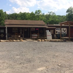 The Buckhorne Country Store & Campground - A picture of the Buckhorne!