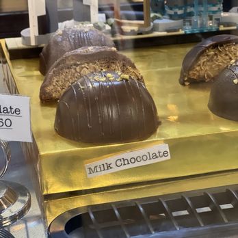 Champloo Desserts - Dubai chocolate Bon bons - Desserts Near Me - Raleigh, North Carolina Champloo Desserts - Dubai chocolate Bon bons - Desserts Near Me - Raleigh, North Carolina