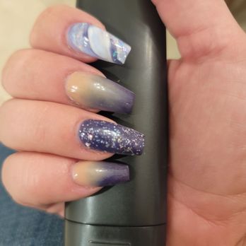 Honey Win Nails - Nail Salons Near Me - Vacaville, California