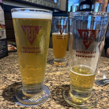BJ's Restaurant & Brewhouse - American Near Me - Arcadia, California