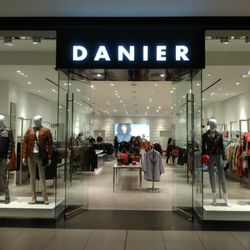 Danier - Storefront