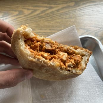 Barangaroos Aussie Pies - Chicken Tikka Masala Pie - Australian Near Me - Chicago, Illinois Barangaroos Aussie Pies - Chicken Tikka Masala Pie - Australian Near Me - Chicago, Illinois