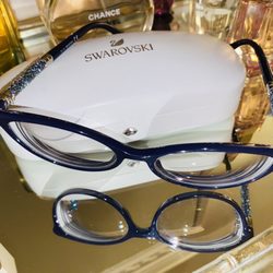 I Wear Optometry - Blue bling