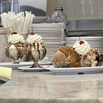 Fenton's Creamery - Ice Cream & Frozen Yogurt Near Me - Vacaville, California Fenton's Creamery - Ice Cream & Frozen Yogurt Near Me - Vacaville, California