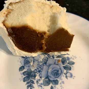 The Cakery - Burnt - Bakeries Near Me - Dayton, Ohio