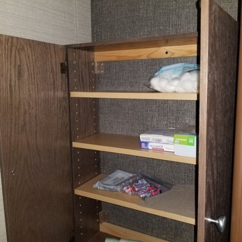 Coldicott Woodworks - a closet in a hotel room - Interior Design Near Me - Port Orchard, Washington Coldicott Woodworks - a closet in a hotel room - Interior Design Near Me - Port Orchard, Washington