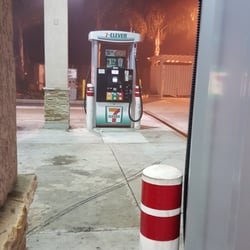 7-Eleven - Pump