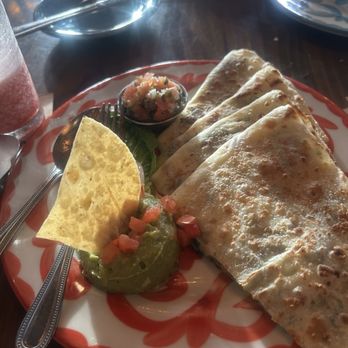 Lupe Tortilla Mexican Restaurant - Spinach and Artichoke Quesadillas - Mexican Near Me - Pearland, Texas