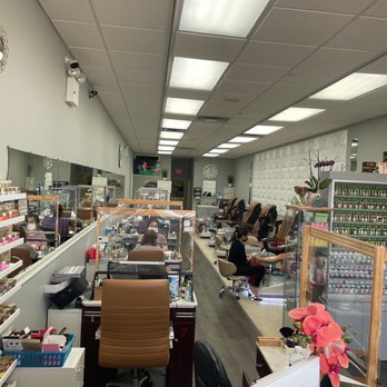 Bee Nails & Spa - This is what's considered too busy to take walk ins - Nail Salons Near Me - Voorhees, New Jersey