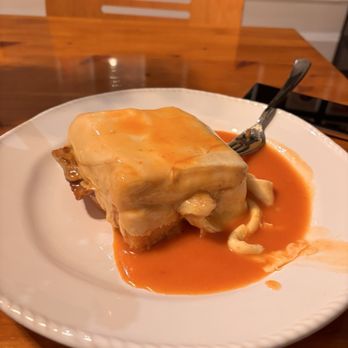 O Afonso - Francesinha - Portuguese Near Me - Porto, 13