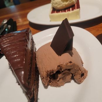 Chelsea's Kitchen - the only thing edible - gelato and chocolate cake - New American Near Me - Phoenix, Arizona Chelsea's Kitchen - the only thing edible - gelato and chocolate cake - New American Near Me - Phoenix, Arizona