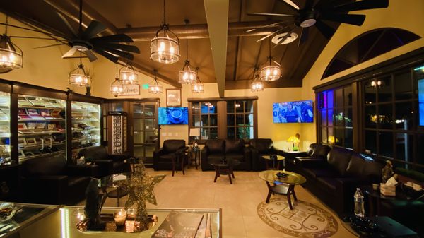Capo Hookah Lounge & Cigar Lounge by null