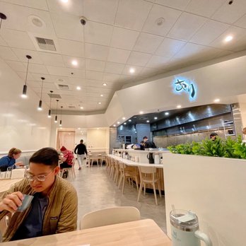 Ari Sushi - Inside - Sushi Bars Near Me - Dublin, California