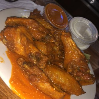 Kisling's Tavern - Buffalo wings - Bars Near Me - Baltimore, Maryland