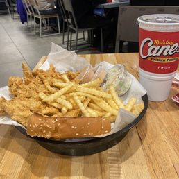 RAISING CANE’S CHICKEN FINGERS - Updated September 2024 - 212 Photos ...