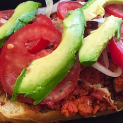 Torteria los Duro - Esta es de chorizo y quesillo aunque en la foto no se ve el quesillo,  está muy buena