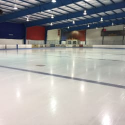 Glacier Pointe Ice Complex