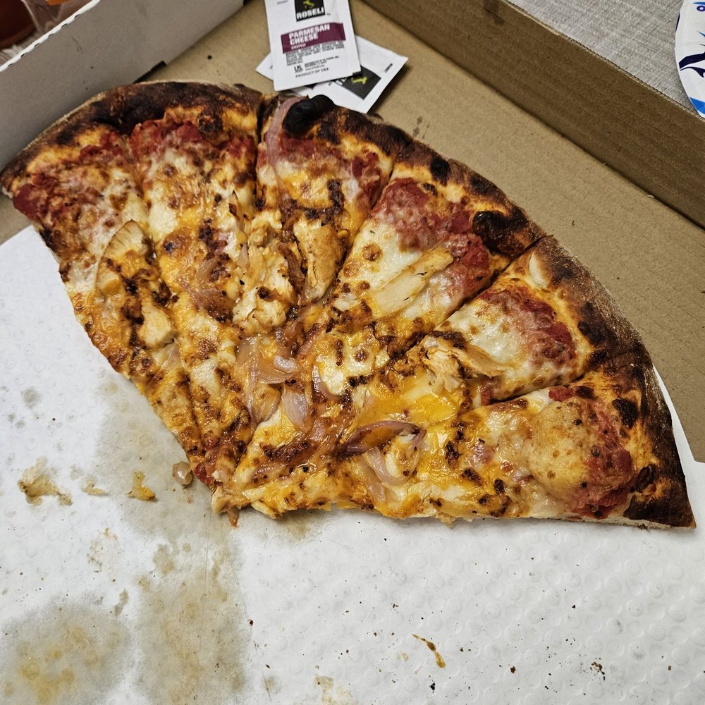 Slice of Austin - Bbq chicken - Pizza Near Me - Austin, Texas Slice of Austin - Bbq chicken - Pizza Near Me - Austin, Texas