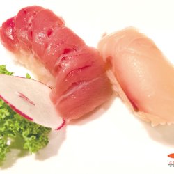 Globefish Kensington - Bluefin Tuna (left) and Hamachi (right) are ready to melt in your mouth.