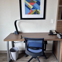 Holiday Inn Express & Suites Newport - There's even a nicely arranged work area in the room -  if you need that