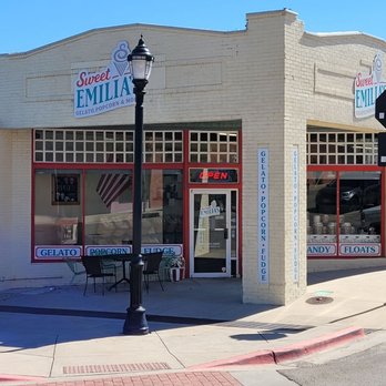 Sweet Emilia's - Storefront - Gelato Near Me - Weatherford, Texas