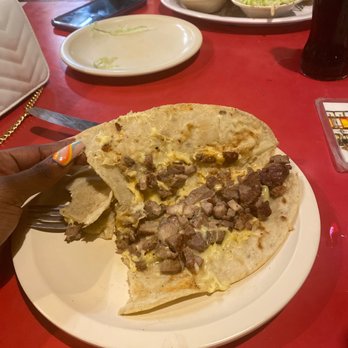 Carnitas Michoacán - Steak & cheese quesadilla . - Mexican Near Me - Cancún, ROO