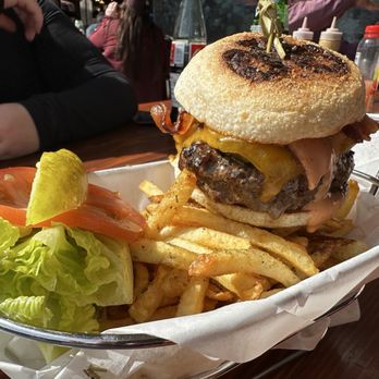 Diablo Burger - Burgers Near Me - Flagstaff, Arizona