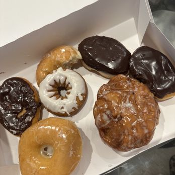 Avenue Bakery - Cafes Near Me - American Fork, Utah