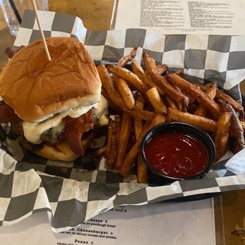 Torch Bistro - Drunk Uncle Burger - American Near Me - Norfolk, Virginia