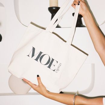 Moe Studio - Photo Booth Rentals Near Me - Miami, Florida Moe Studio - Photo Booth Rentals Near Me - Miami, Florida