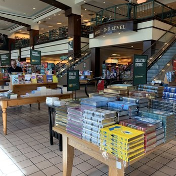 Barnes & Noble - Books, Mags, Music & Video Near Me - Miami, Florida
