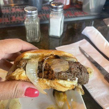 Pub Americana - Mmmmm - Bars Near Me - Cocoa, Florida