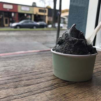 Caravaggio Gelato Lab - Black sesame - Gelato Near Me - Berkeley, California