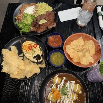 The Guadalupe on Main - Bars Near Me - Mesa, Arizona