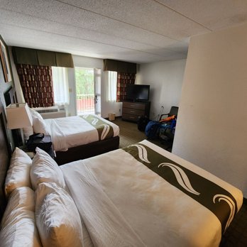 Quality Inn Mount Vernon - Spacious 2 queen beds room second floor - Hotels Near Me - Alexandria, Virginia Quality Inn Mount Vernon - Spacious 2 queen beds room second floor - Hotels Near Me - Alexandria, Virginia
