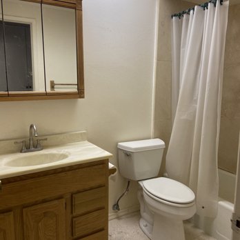 Unique Home Remodeling - Bathroom-BEFORE - General Contractors Near Me - Manhattan Beach, California