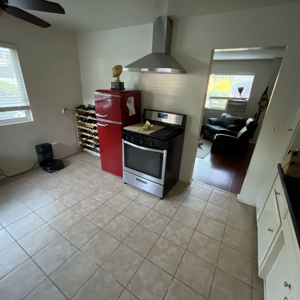 True Blue Maids - Clean kitchen - Home Cleaning Near Me - Pasadena, California True Blue Maids - Clean kitchen - Home Cleaning Near Me - Pasadena, California
