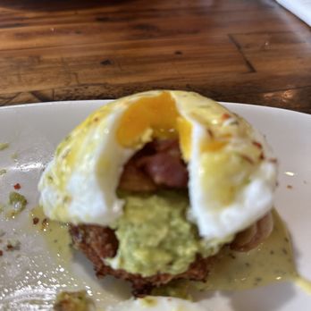 Bubbly Hen - Fried green tomato Benedict while it tasted good , the egg was basically boiled. A poached egg should be runny not solid! - Breakfast & Brunch Near Me - Montgomery, Alabama