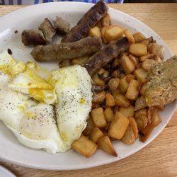 Cedar River Plaza - Generous breakfast