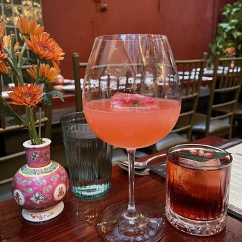 Soothr - Rose quartz / Delong star ruby - Thai Near Me - New York, New York