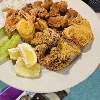 Southern Diner - Southern Near Me - Burien, Washington