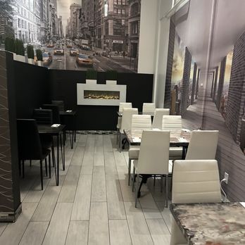 Mr. Q Restaurant - Latin American Near Me - Atascadero, California