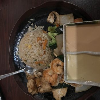 Tokyo Japanese Steakhouse - Shrimp and chicken hibachi lunch with fried rice upgrade - Sushi Bars Near Me - Walla Walla, Washington