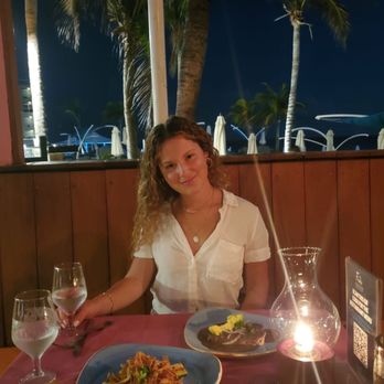 Hard Rock Hotel - Amazing tasty food! - Hotels Near Me - Cancún, ROO